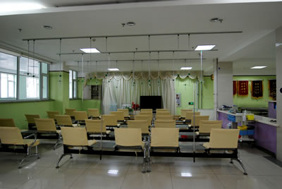 急诊大厅静点处